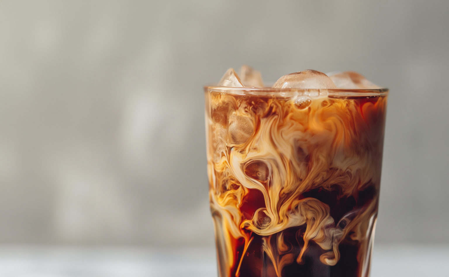 Comment préparer un café frappé à la maison ? - Les torréfacteurs français