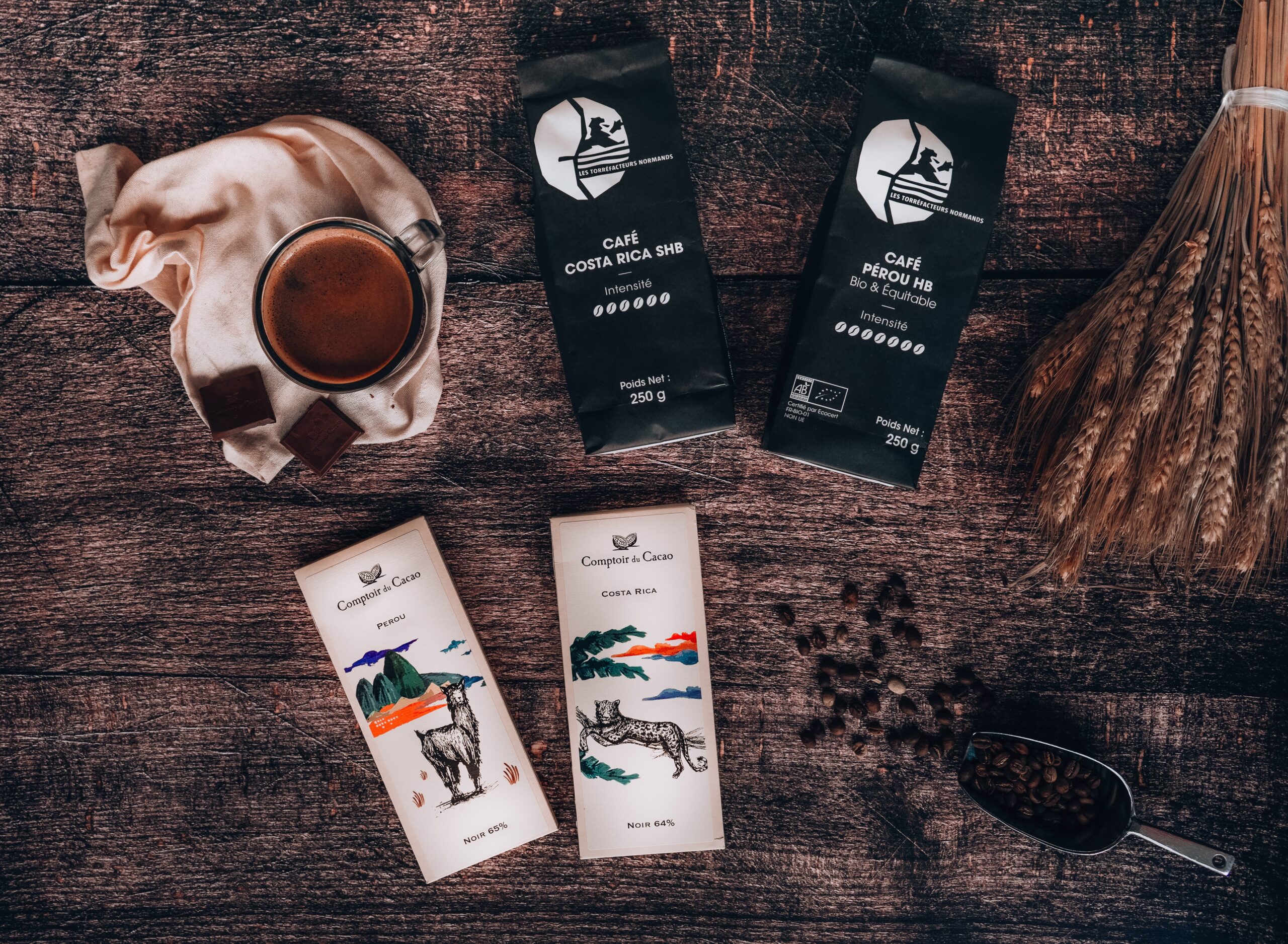 Paquet de café et chocolat